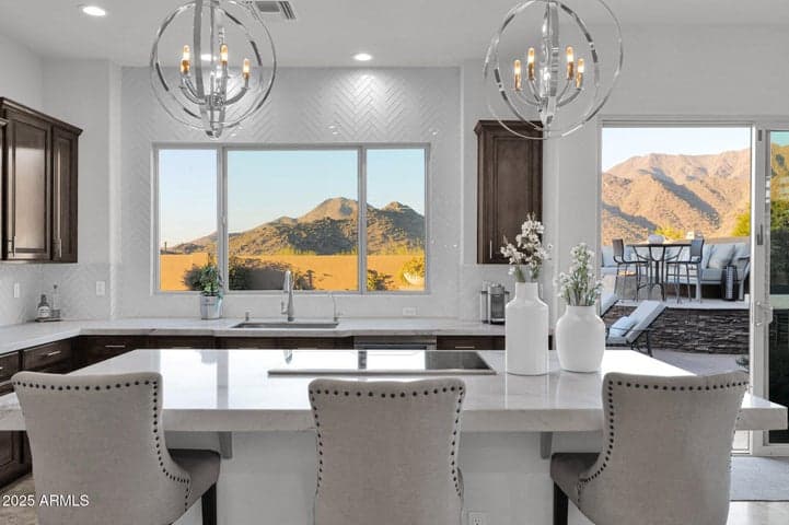 11348 E GREENWAY Road, Scottsdale, AZ