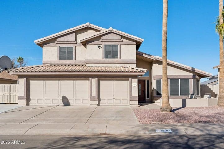 4002 W QUESTA Drive, Glendale, AZ