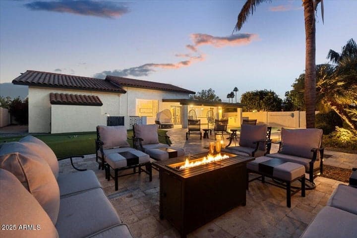 6252 E BEVERLY Lane, Scottsdale, AZ