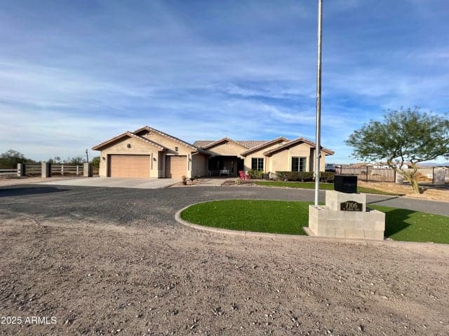 7106 W HOMBRE Road, San Tan Valley, AZ