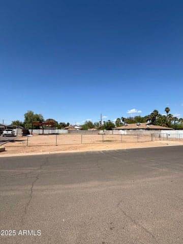 2950 E GRANADA Road #-, Phoenix, AZ