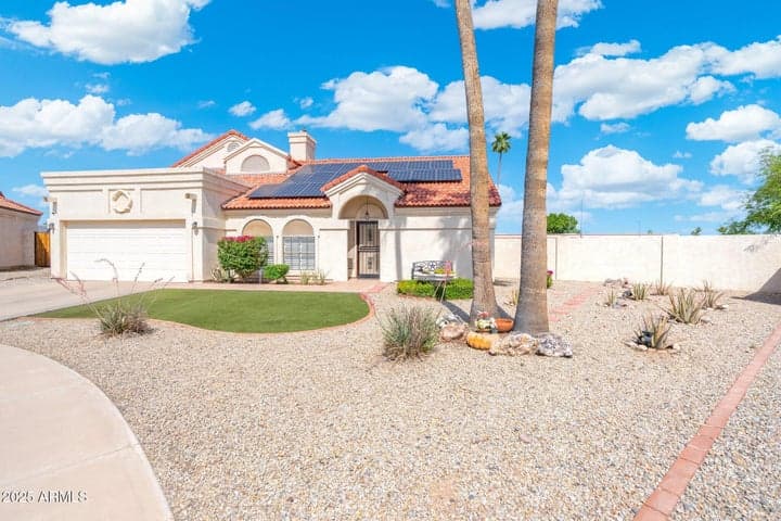 7503 W JULIE Drive, Glendale, AZ
