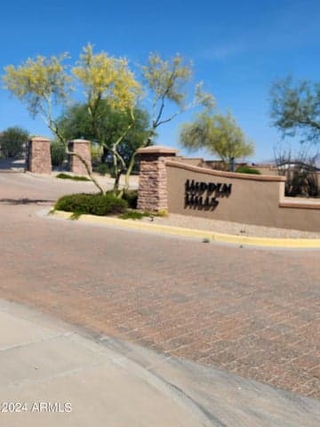 17929 W ESTES Way #6, Goodyear, AZ
