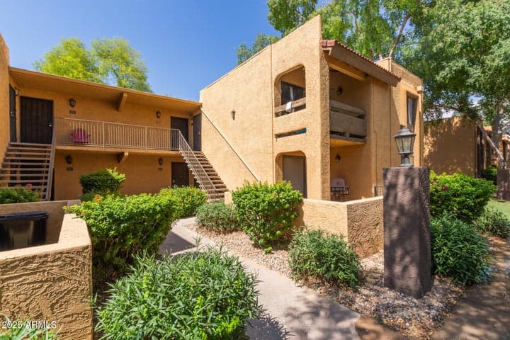 8500 E INDIAN SCHOOL Road #220, Scottsdale, AZ