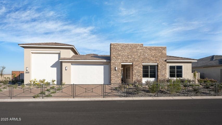 3824 W WHISPERING HILLS Drive, Laveen, AZ