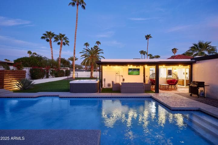 6612 E PRESIDIO Road, Scottsdale, AZ