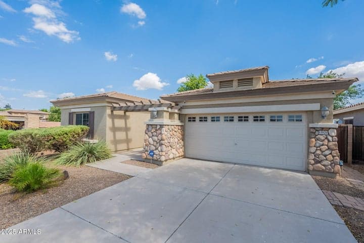 13820 W CHEERY LYNN Road, Avondale, AZ