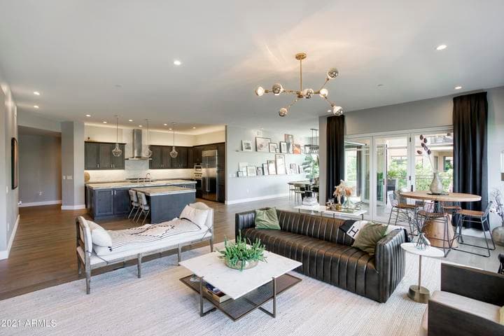6166 N SCOTTSDALE Road #B2003, Paradise Valley, AZ