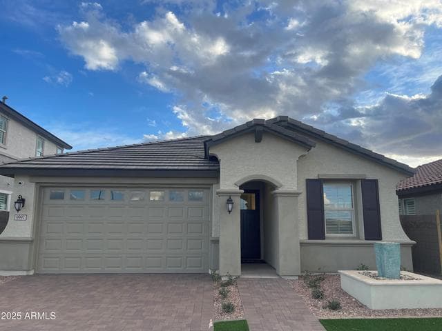 9976 W CHEERY LYNN Road, Avondale, AZ