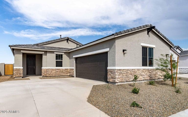 17565 N BOLERNO Drive, Maricopa, AZ
