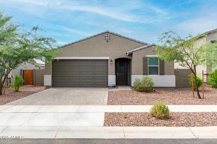 17729 W Fetlock Trail, Surprise, AZ