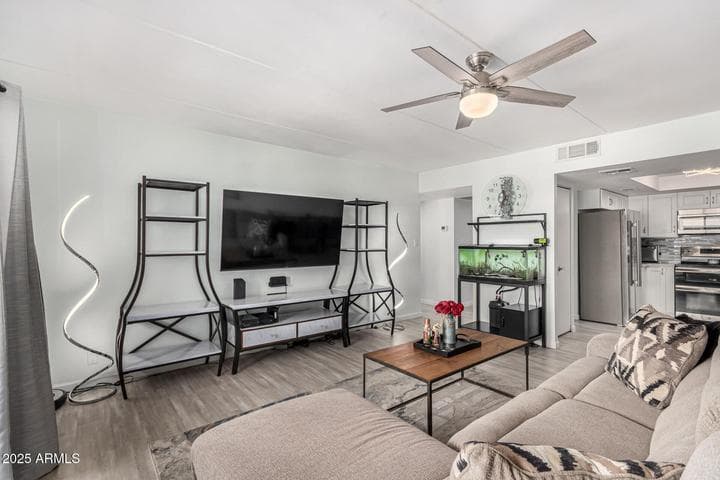 7920 E CAMELBACK Road #409, Scottsdale, AZ