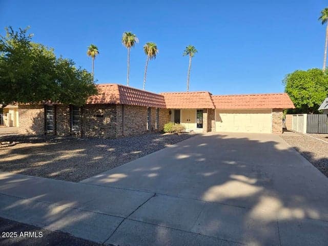 13819 N Crown Point, Sun City, AZ