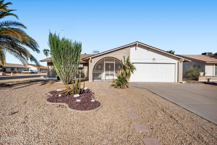 8435 N 104th Drive, Peoria, AZ
