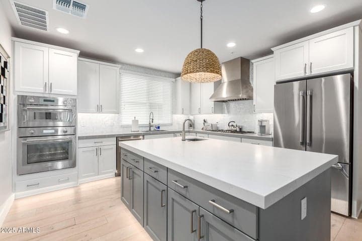 7550 E Osborn Road #1002, Scottsdale, AZ