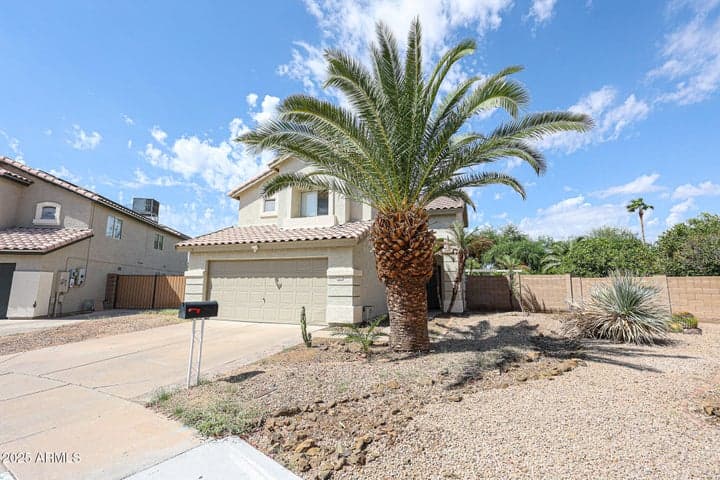 3902 E ROSEMONTE Drive, Phoenix, AZ