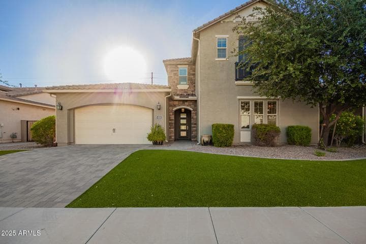 4318 S REDCLIFFE Drive, Gilbert, AZ