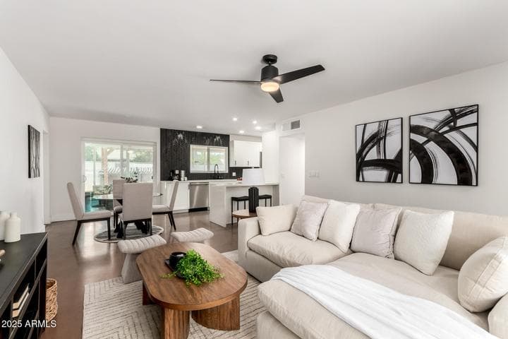 4735 N 24TH Street, Phoenix, AZ