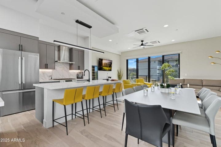 1501 N MILLER Road #1015, Scottsdale, AZ