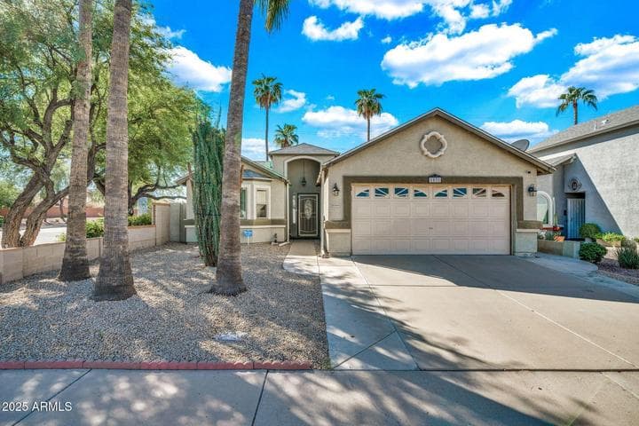 1531 E ROSEMONTE Drive, Phoenix, AZ