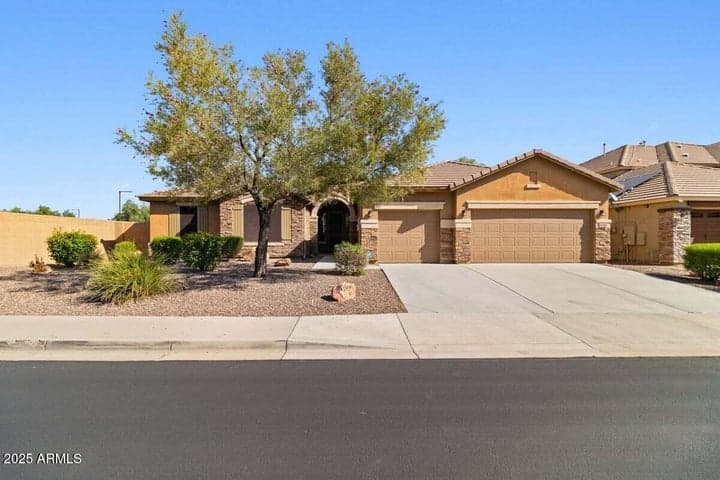 18306 W BECK Lane, Surprise, AZ