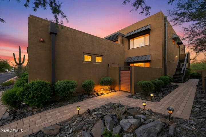 36600 N CAVE CREEK Road #D6, Cave Creek, AZ