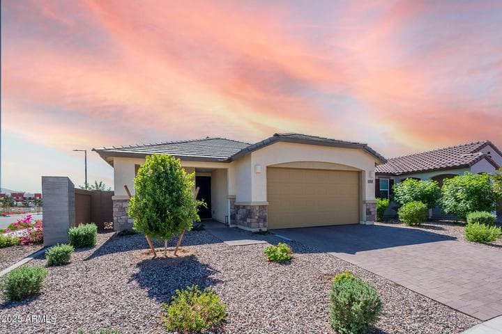 15551 W KENDALL Street, Goodyear, AZ