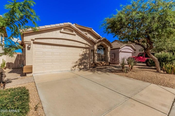 4632 E MOSSMAN Road, Phoenix, AZ