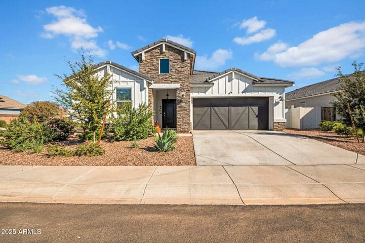 36941 N ALEUTIAN Drive, San Tan Valley, AZ