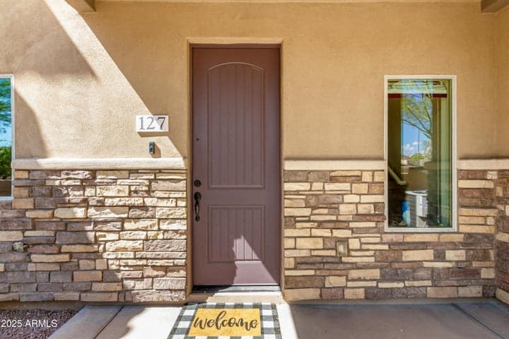 2821 S SKYLINE Drive #127, Mesa, AZ