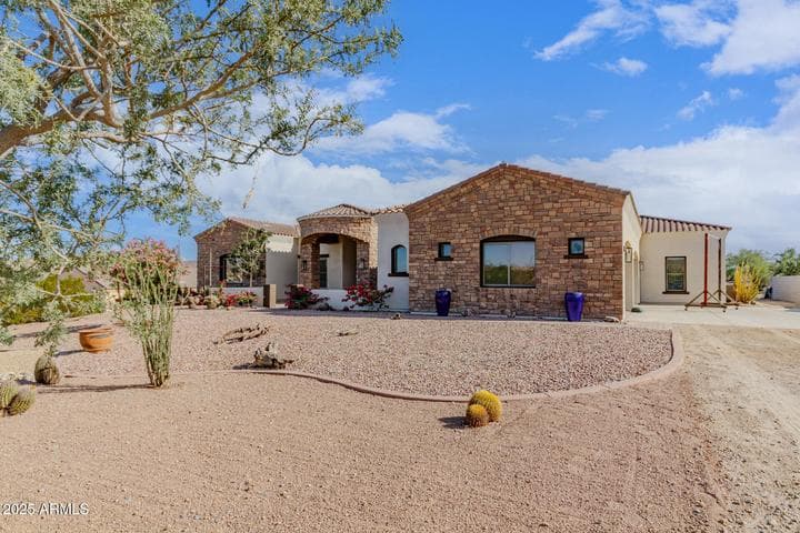28217 N FINCH Trail, San Tan Valley, AZ
