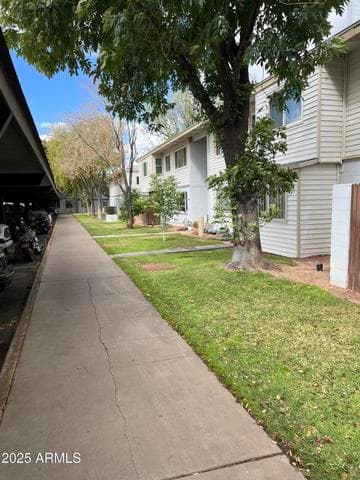 2530 W Berridge Lane #E102, Phoenix, AZ