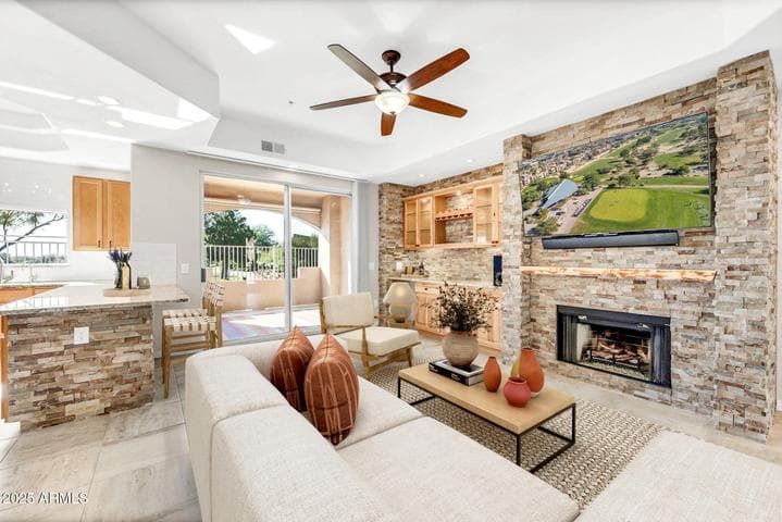 8245 E BELL Road #123, Scottsdale, AZ