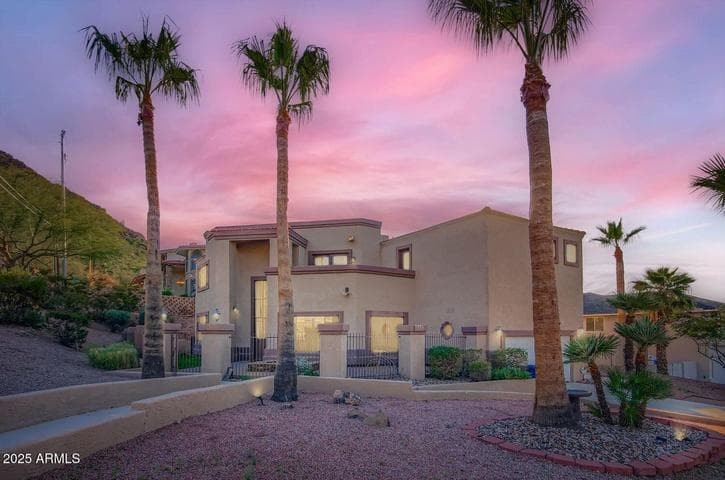1543 E MISSION Lane, Phoenix, AZ