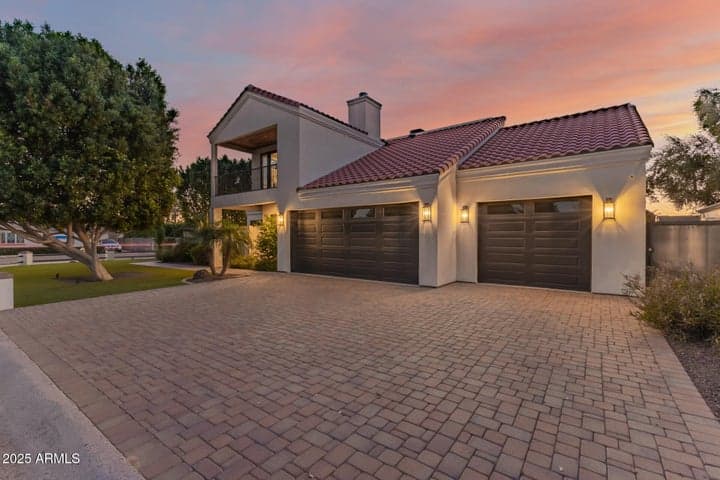 3810 E CAMPBELL Avenue, Phoenix, AZ