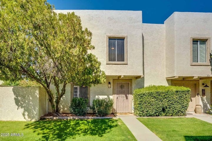 7906 E Keim Drive, Scottsdale, AZ