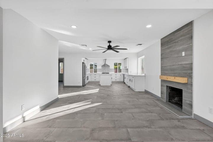 3241 N 27th Place, Phoenix, AZ
