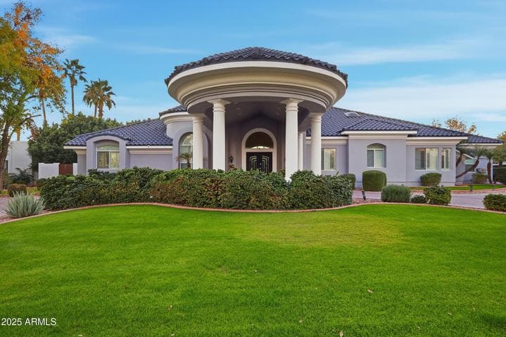 330 N CLOVERFIELD Circle, Litchfield Park, AZ
