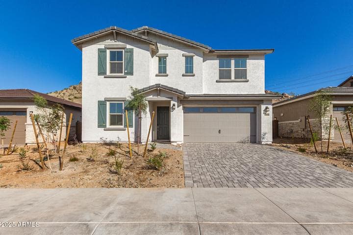 16952 W DESERT Lane, Goodyear, AZ