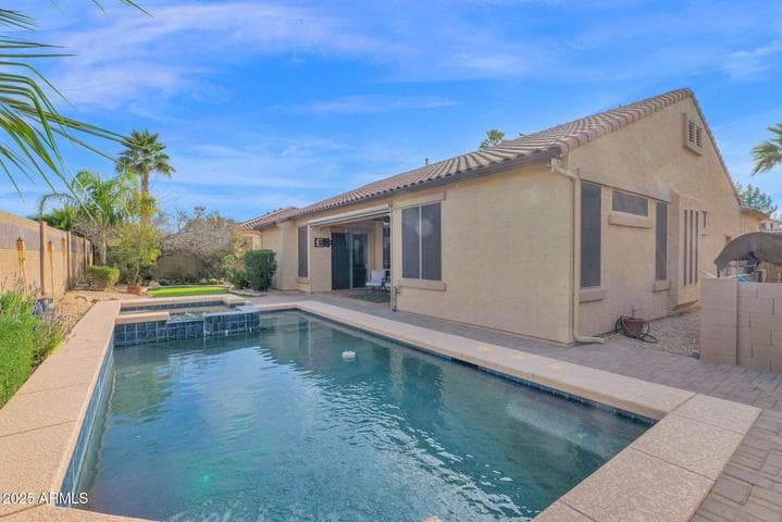 3810 E LATHAM Court, Gilbert, AZ