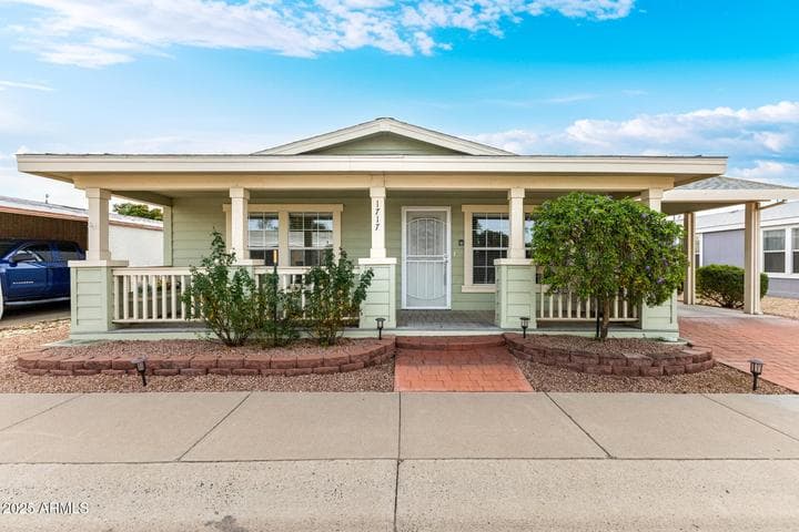 1717 E LIBBY Street, Phoenix, AZ