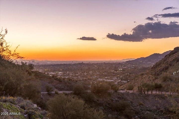 7080 N INVERGORDON Road #-, Paradise Valley, AZ