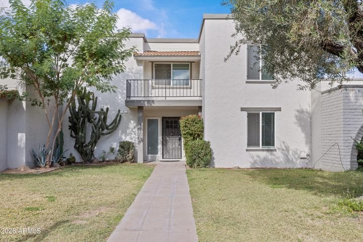 8214 E MCDONALD Drive, Scottsdale, AZ