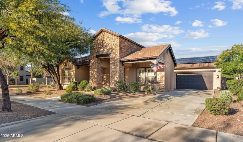20894 W LOST CREEK Drive, Buckeye, AZ