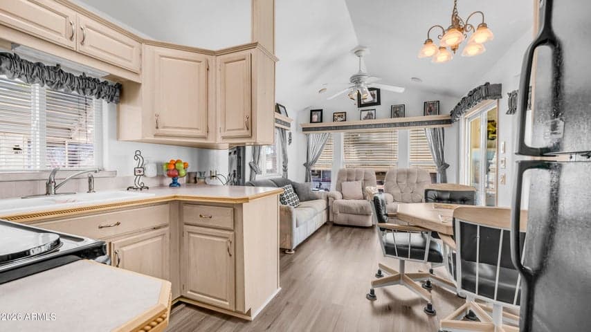 632 HAWKS EYE Drive #632, Apache Junction, AZ