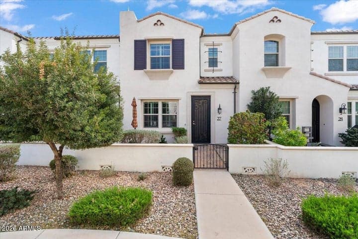2477 W MARKET Place #27, Chandler, AZ