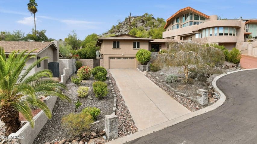 2346 E ORANGEWOOD Avenue, Phoenix, AZ