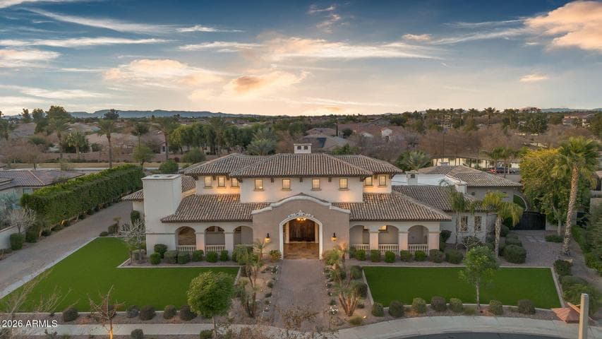 504 W HARMONY Place, Chandler, AZ