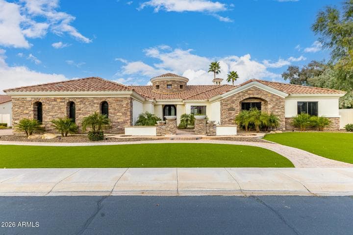 4326 E CAPRICORN Place, Chandler, AZ