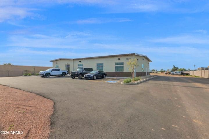 1453 E OLD WEST Highway, Apache Junction, AZ